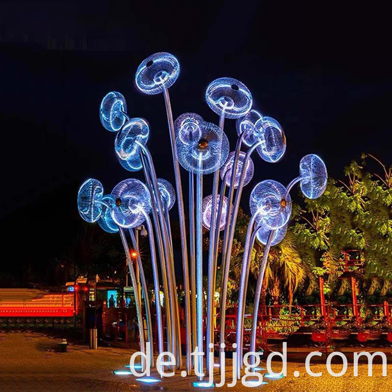 Jellyfish Sculpture Iron Landscape Design Lamp